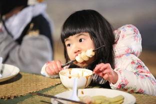 娱乐吃瓜酱洗衣服,告别衣物困扰